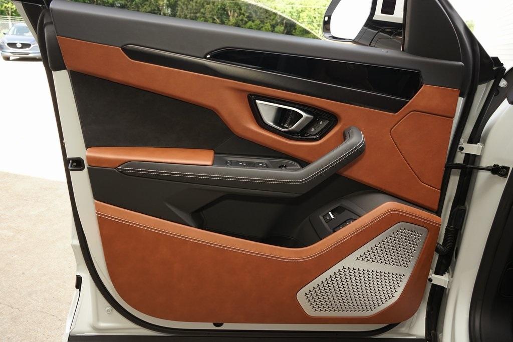 2024 Lamborghini Urus