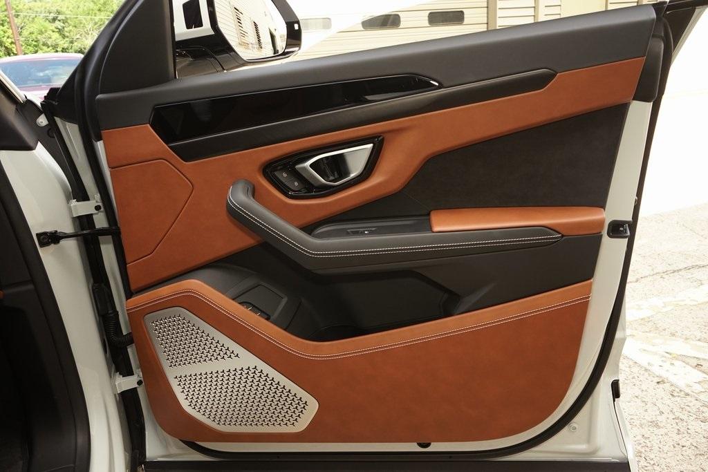 2024 Lamborghini Urus