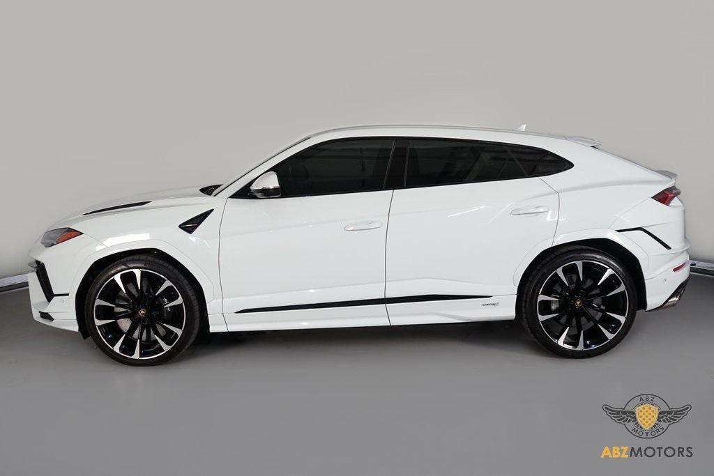 2024 Lamborghini Urus