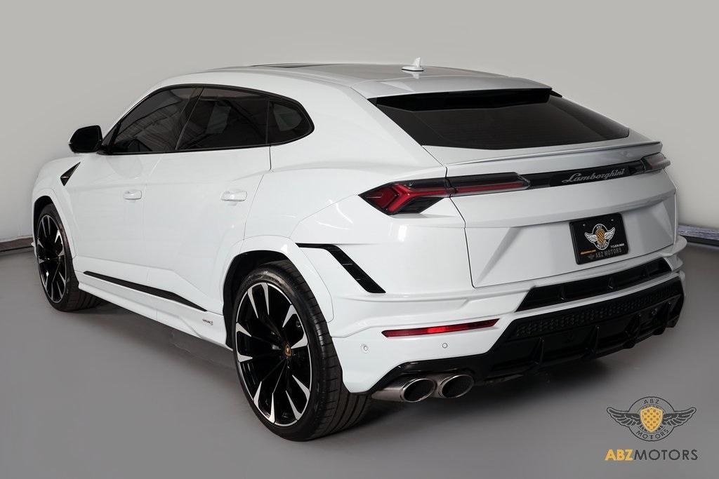 2024 Lamborghini Urus
