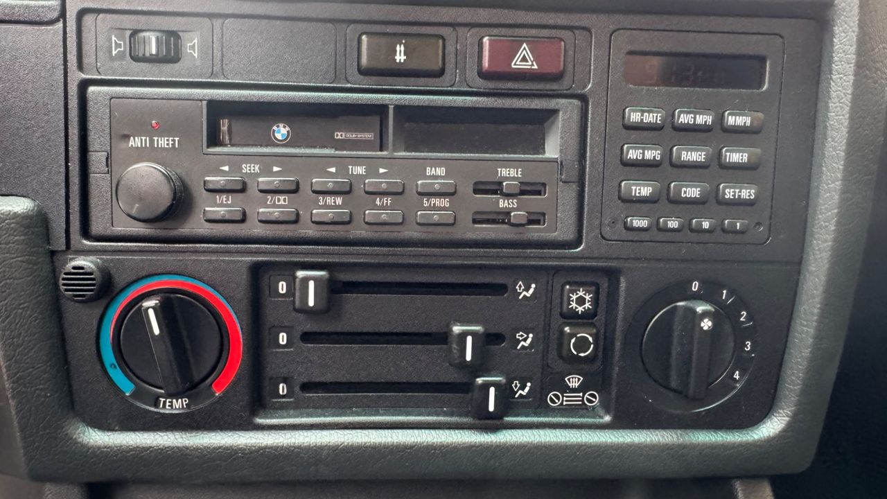 1988 BMW 3 Series