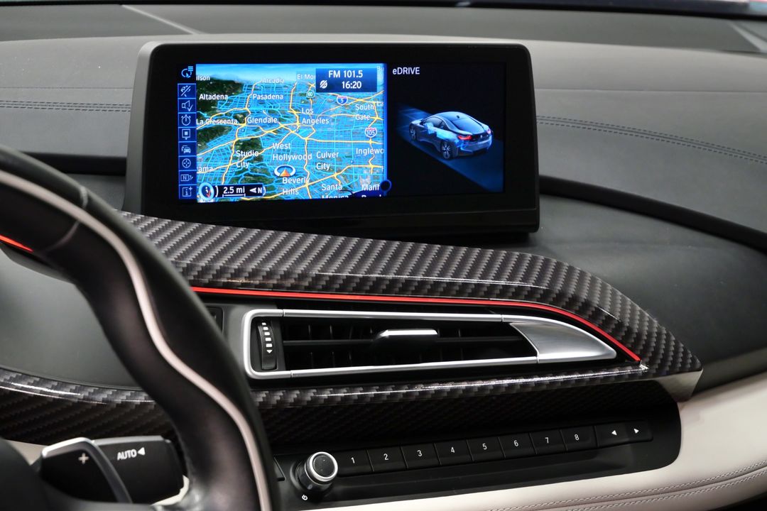 2015 BMW i8
