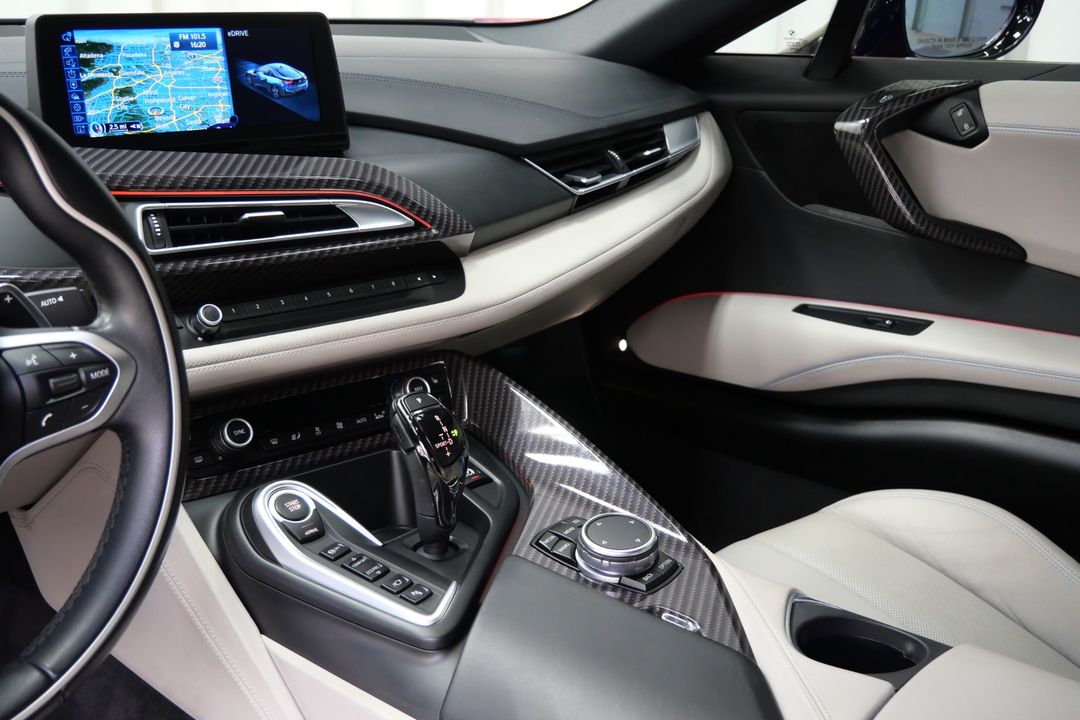 2015 BMW i8