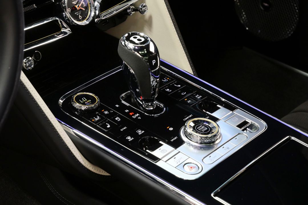 2024 Bentley Flying Spur