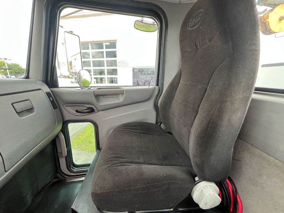 2013 Peterbilt PB337 Service Truck