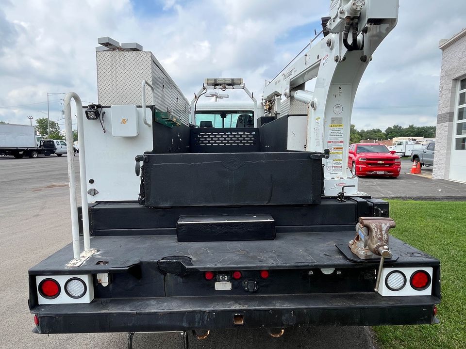 2013 Peterbilt PB337 Service Truck