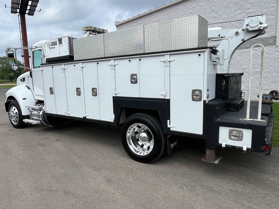 2013 Peterbilt PB337 Service Truck