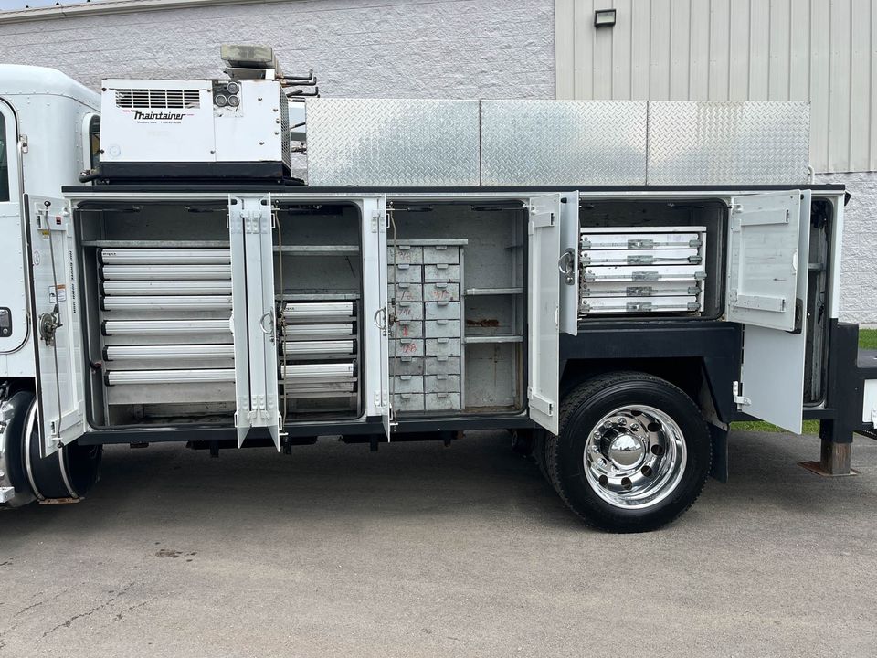 2013 Peterbilt PB337 Service Truck