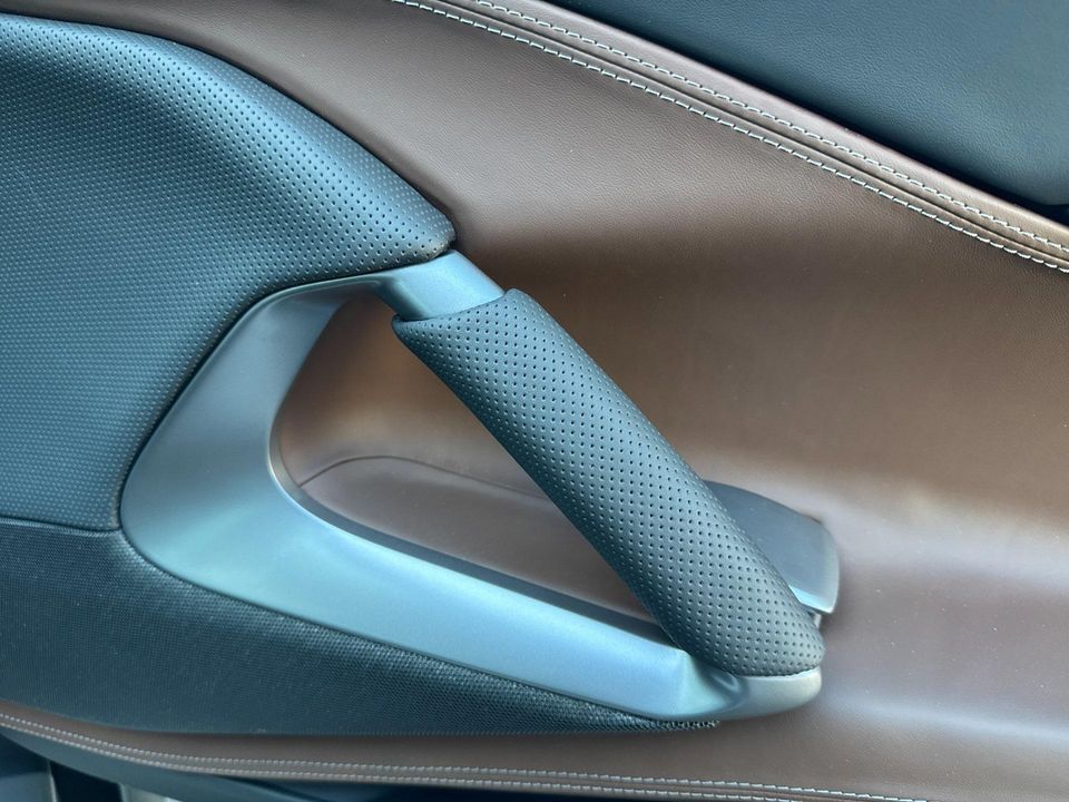 2022 Ferrari 812 GTS