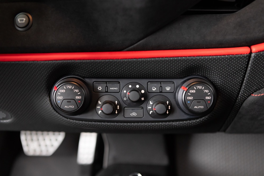 2020 Ferrari 488 Pista