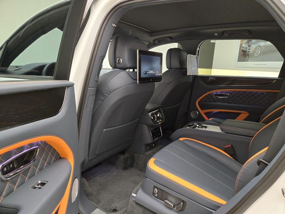 2023 Bentley Bentayga