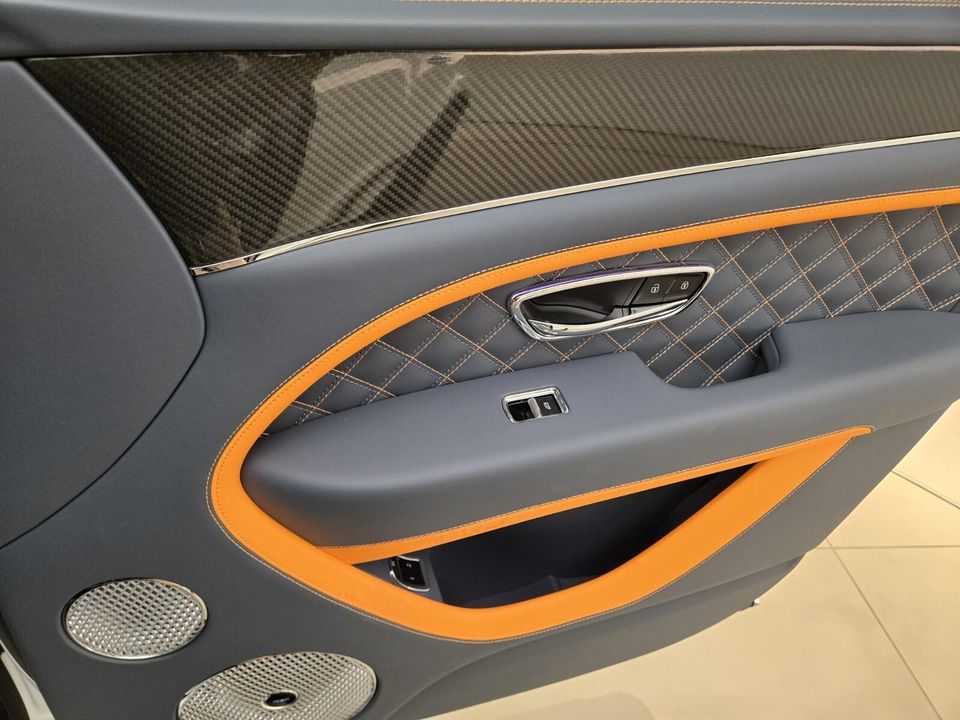 2023 Bentley Bentayga