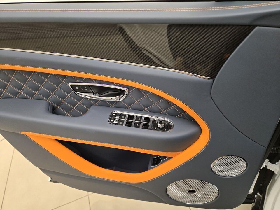 2023 Bentley Bentayga