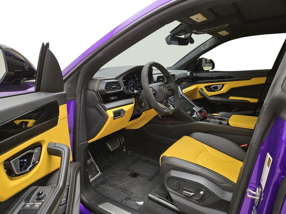 2022 Lamborghini Urus