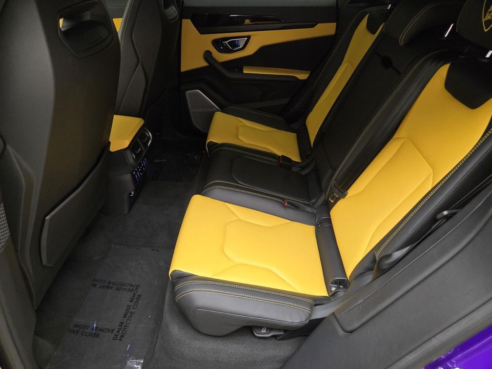 2022 Lamborghini Urus