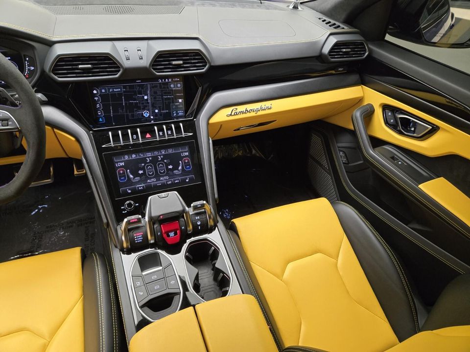 2022 Lamborghini Urus
