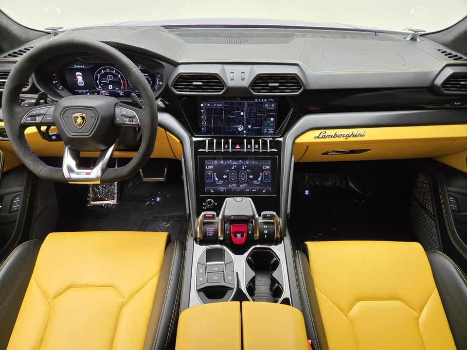 2022 Lamborghini Urus