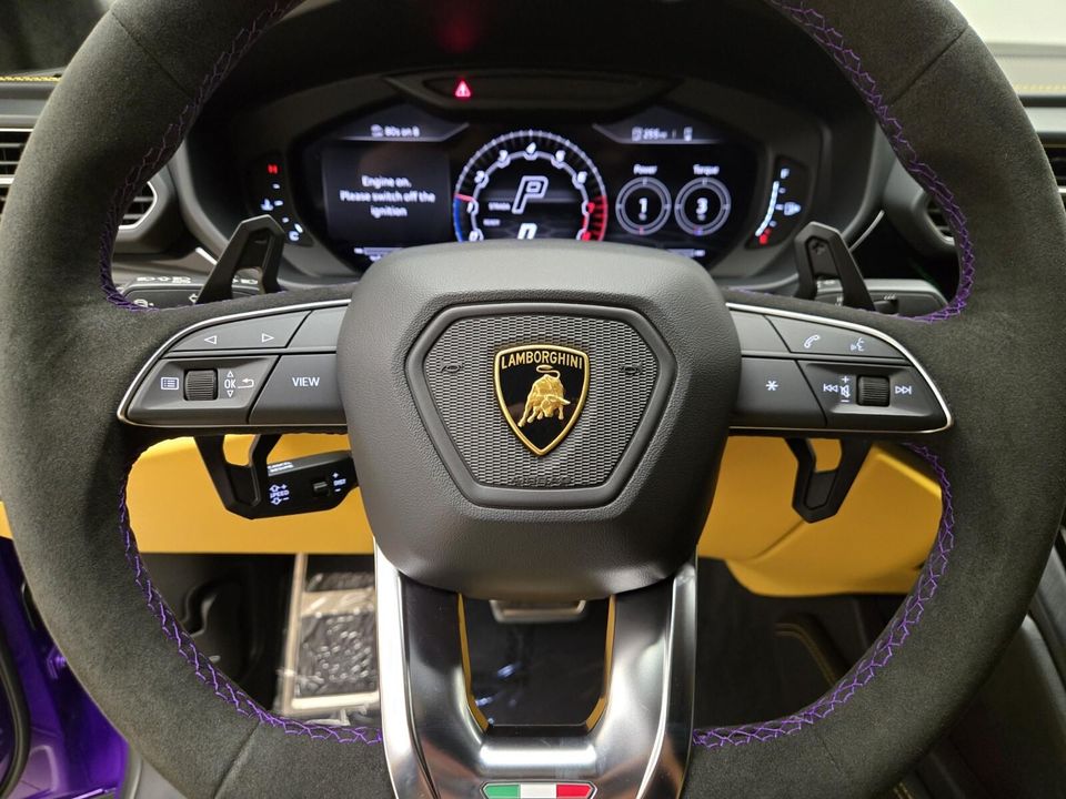 2022 Lamborghini Urus