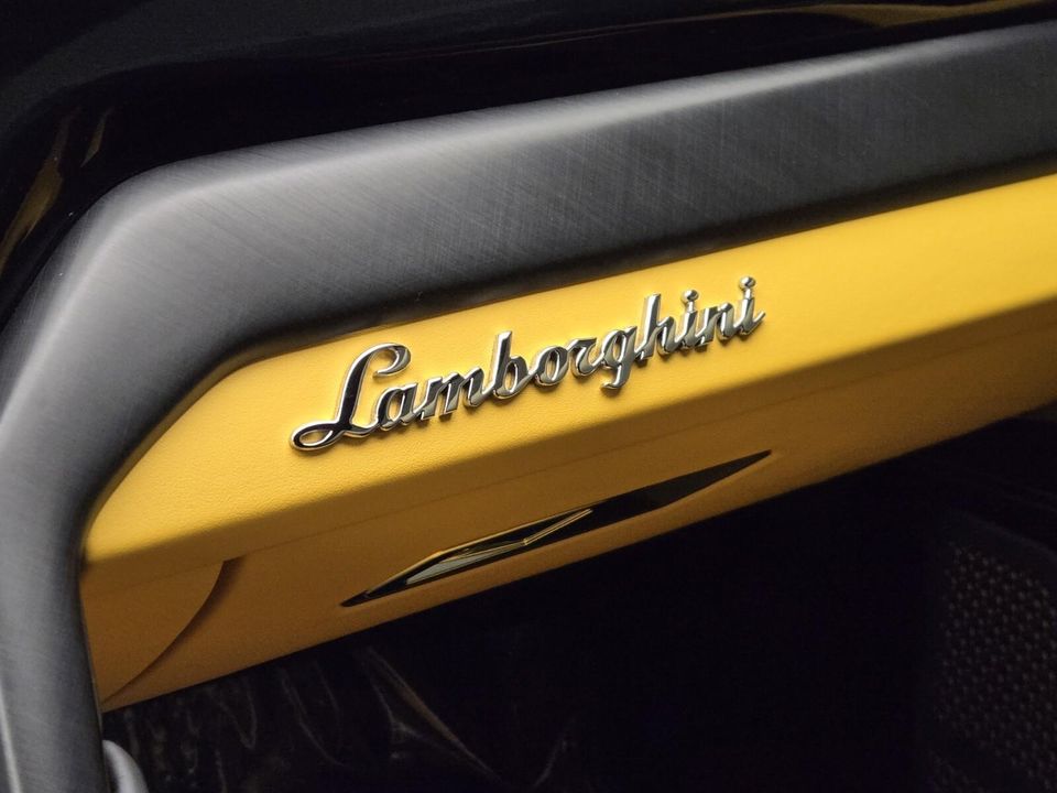 2022 Lamborghini Urus