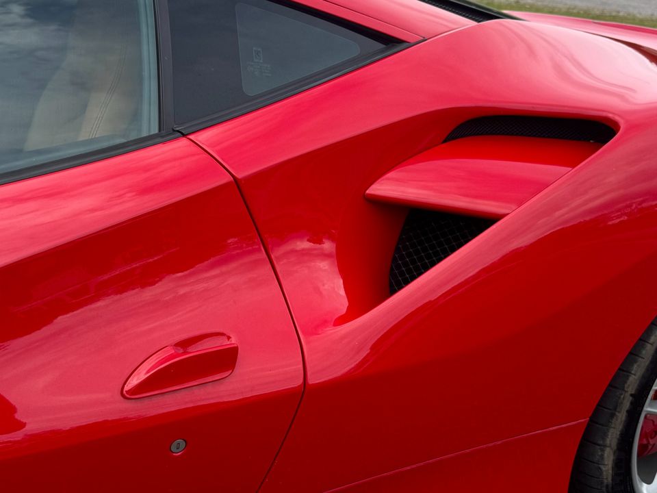 2017 Ferrari 488 GTB