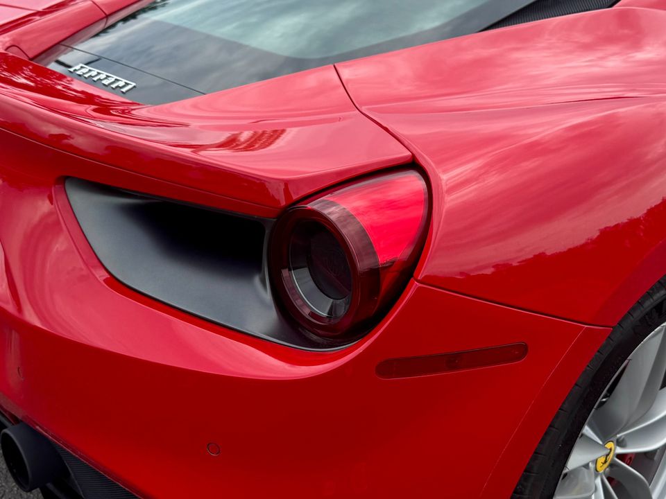 2017 Ferrari 488 GTB