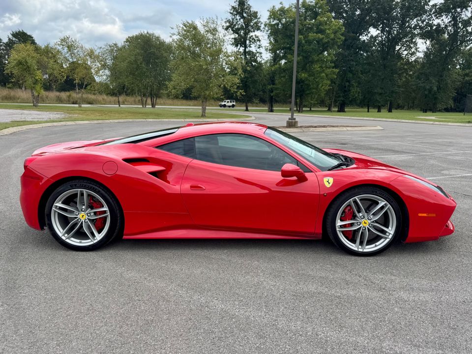 2017 Ferrari 488 GTB