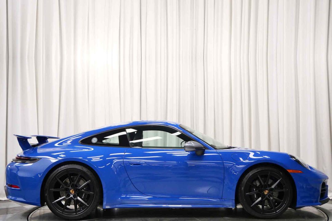 2025 Porsche 911