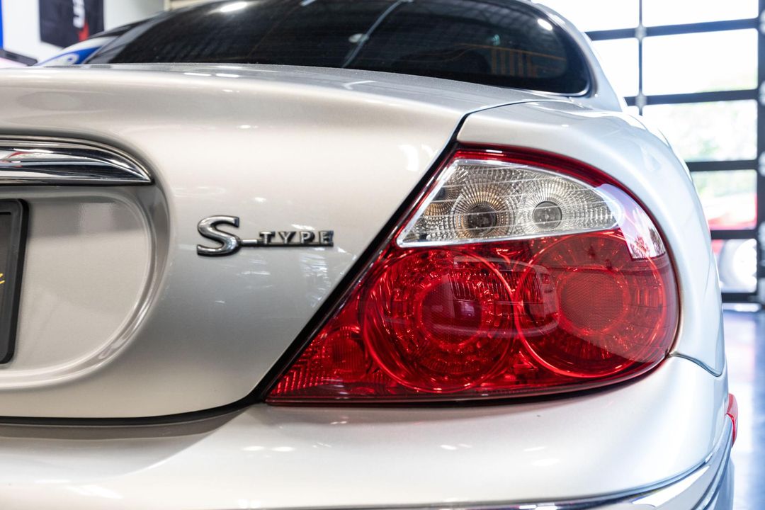 2000 Jaguar S-Type