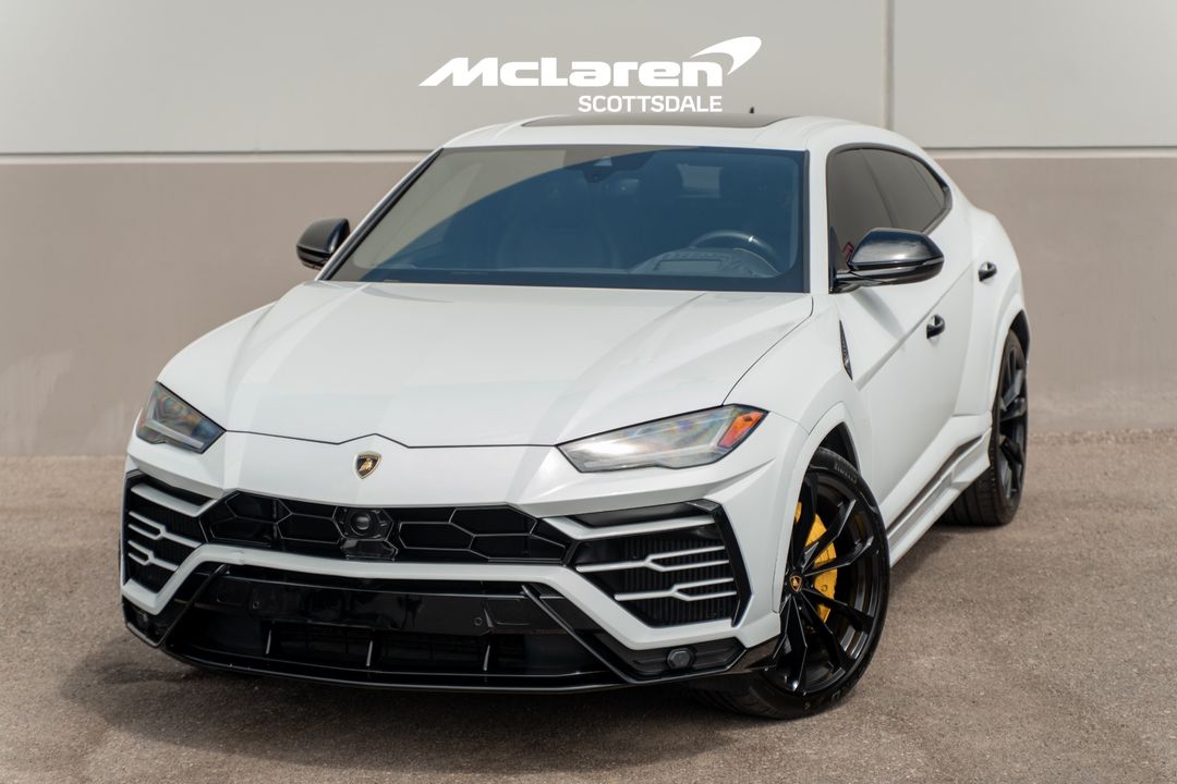 2021 LAMBORGHINI URUS