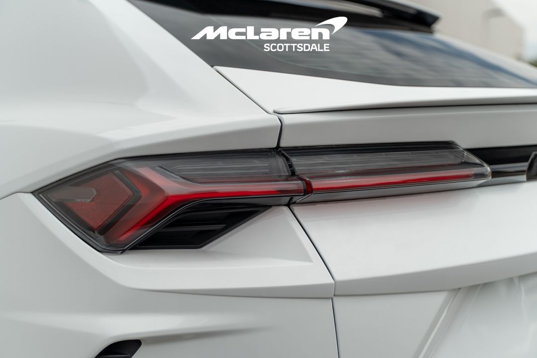 2021 LAMBORGHINI URUS