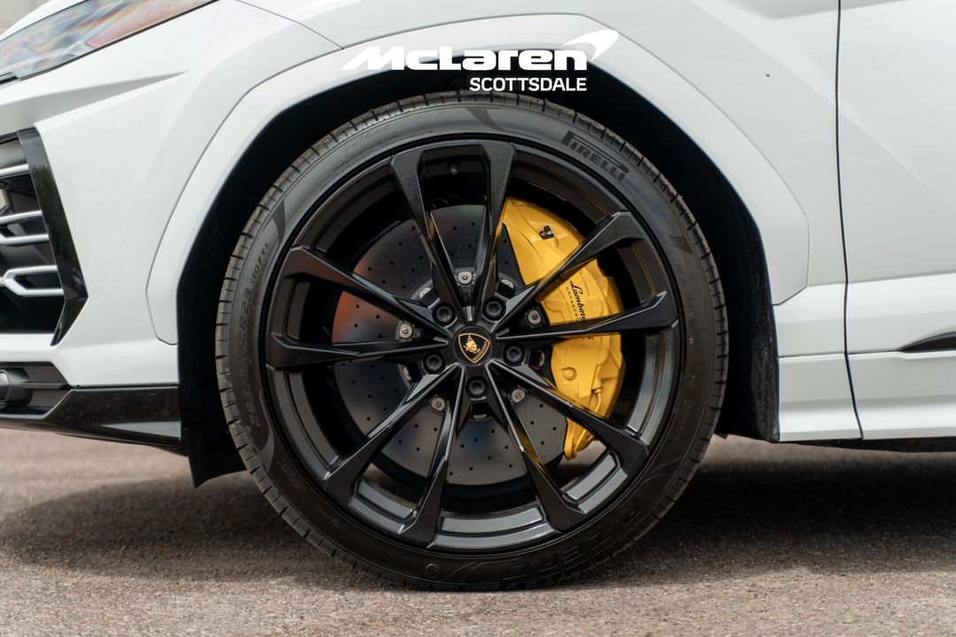 2021 LAMBORGHINI URUS