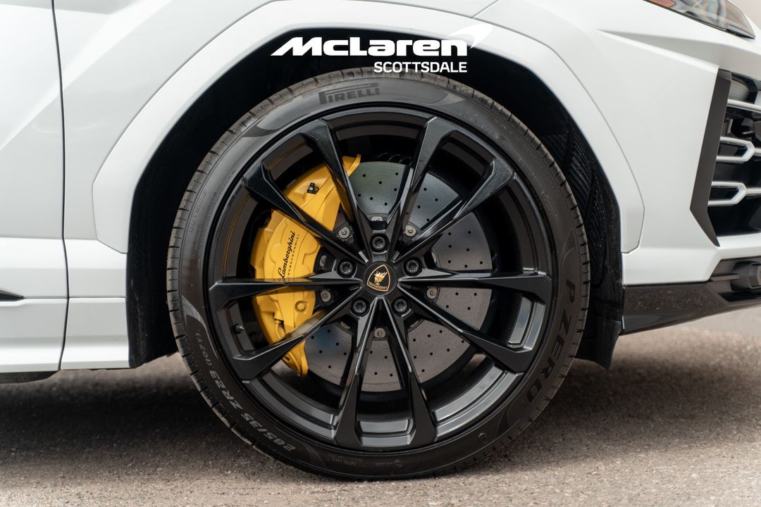 2021 LAMBORGHINI URUS