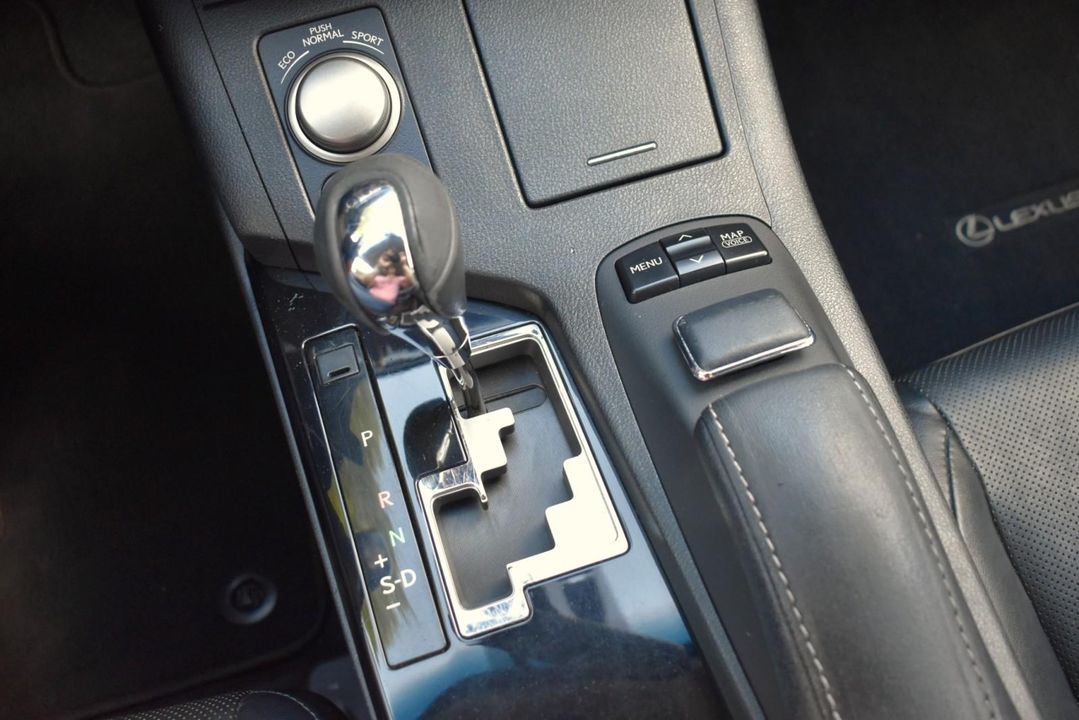 2013 Lexus ES 300h