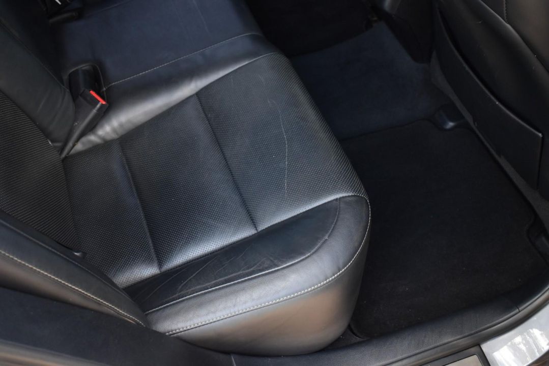 2013 Lexus ES 300h