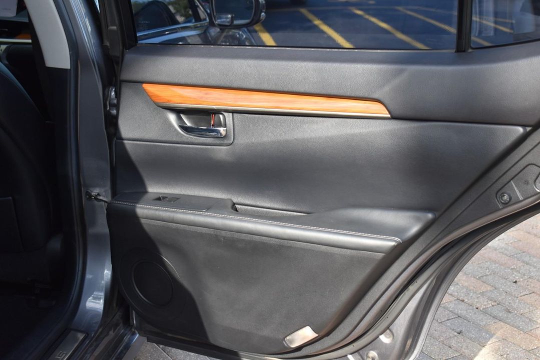 2013 Lexus ES 300h