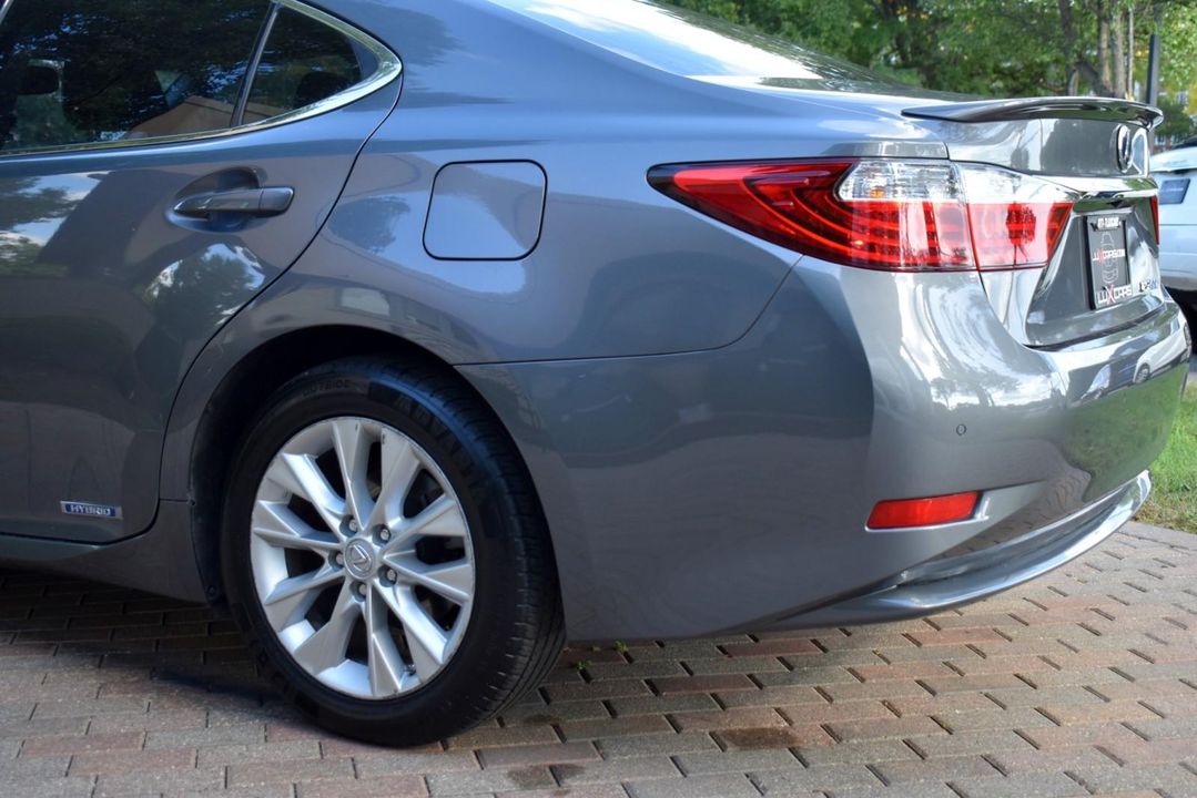 2013 Lexus ES 300h