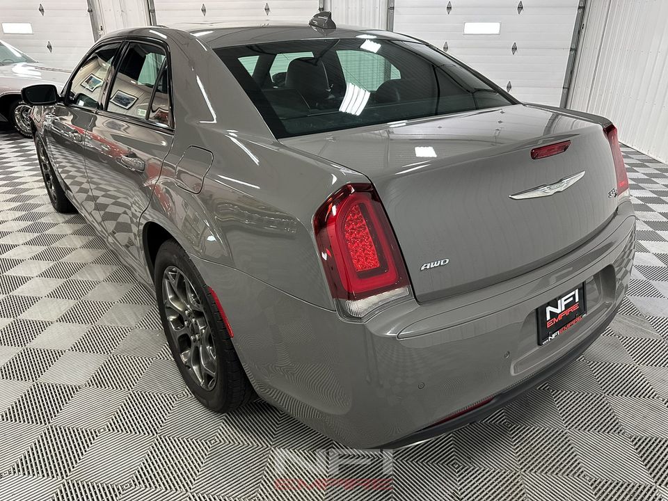 2018 Chrysler 300