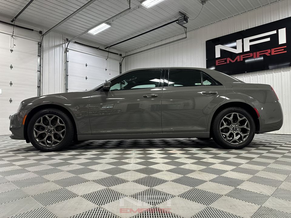 2018 Chrysler 300