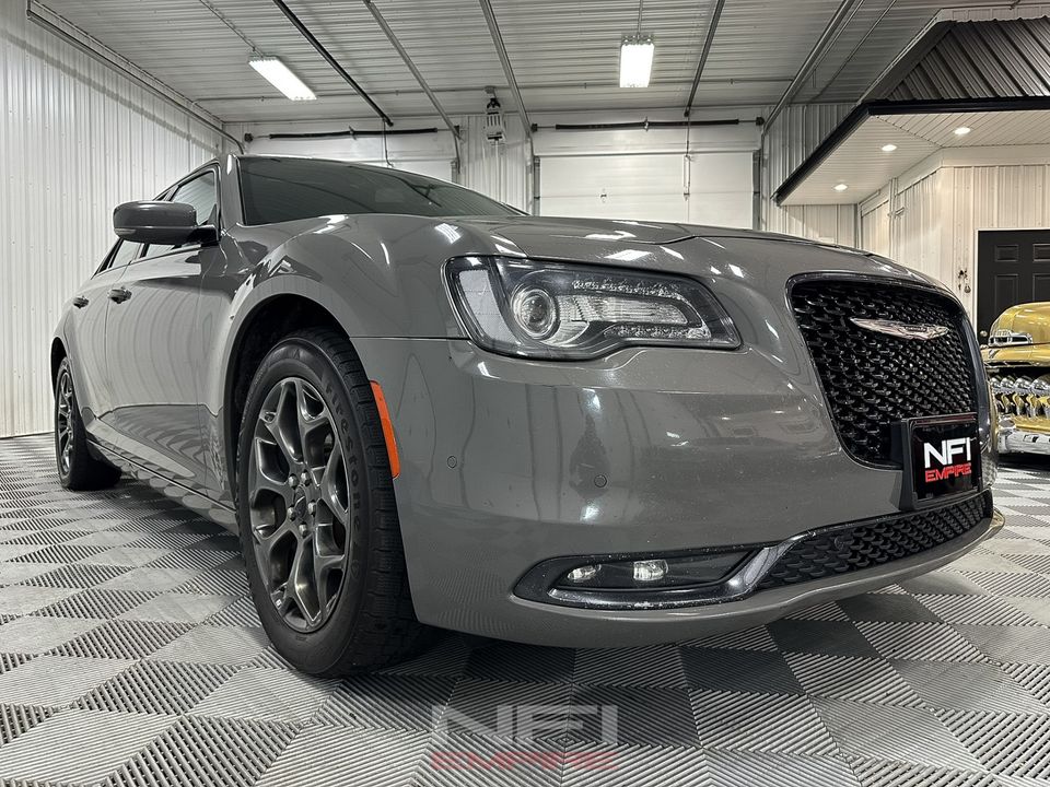 2018 Chrysler 300