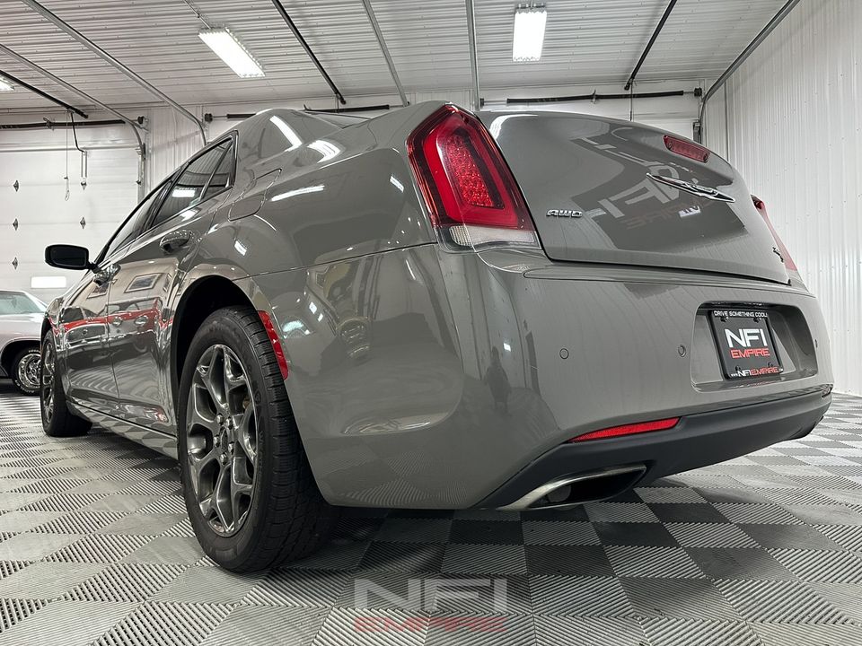 2018 Chrysler 300