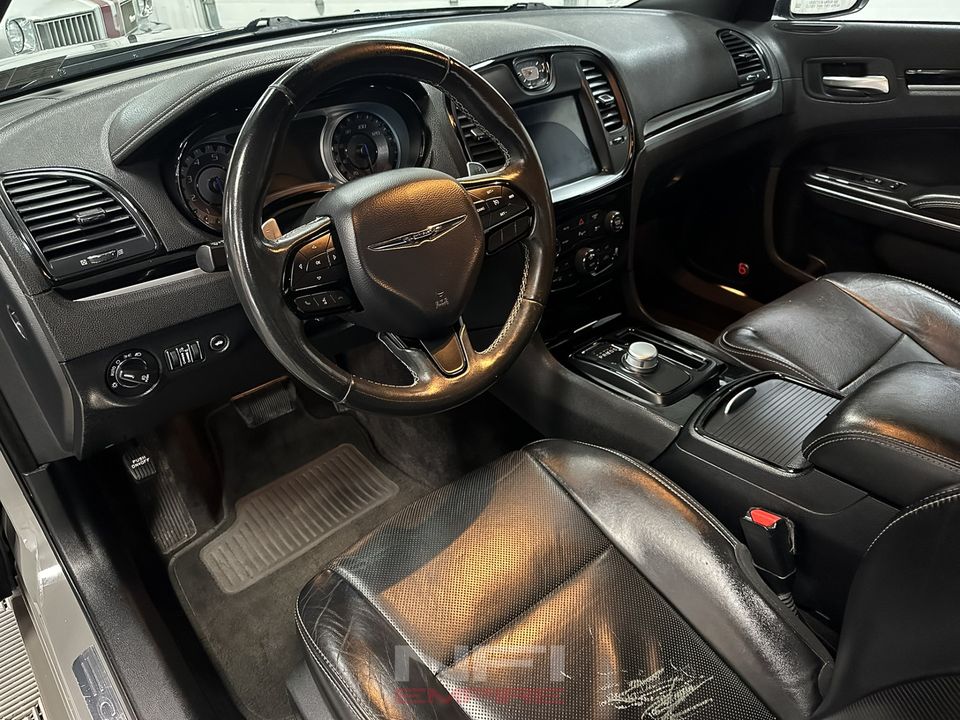 2018 Chrysler 300