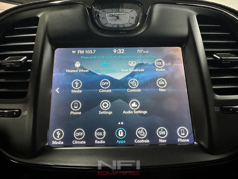 2018 Chrysler 300