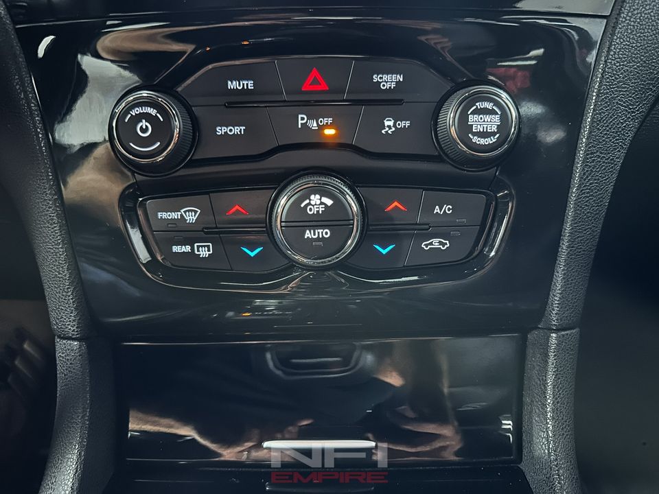 2018 Chrysler 300