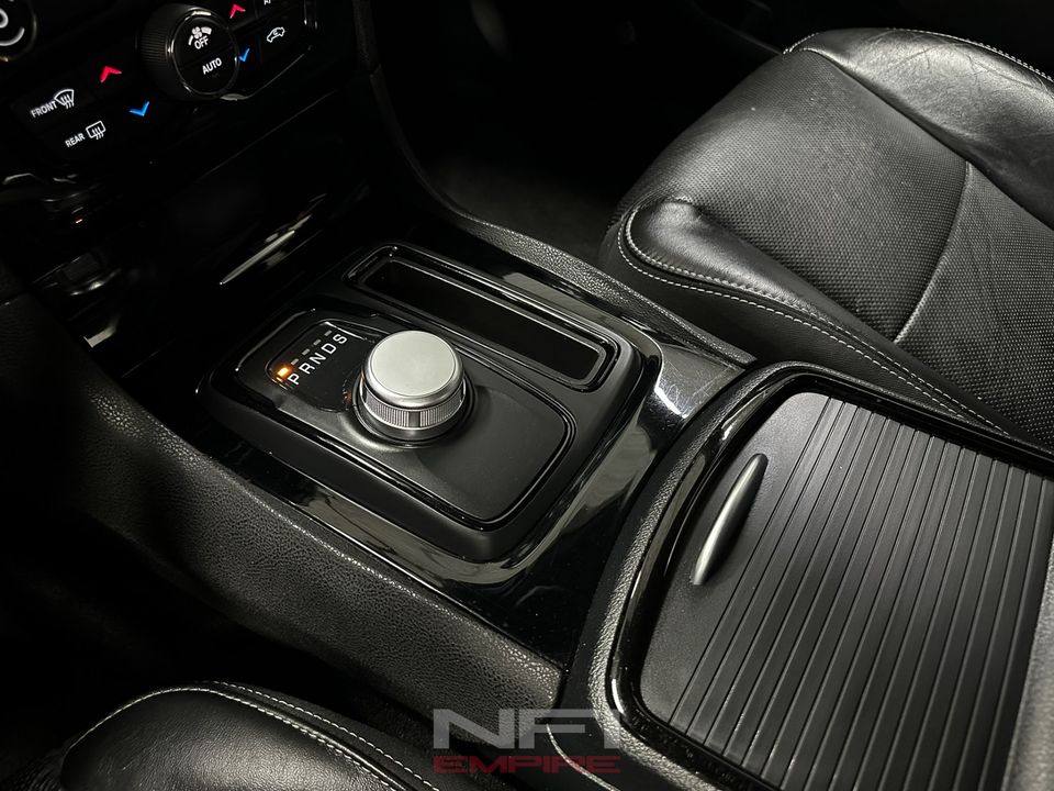 2018 Chrysler 300