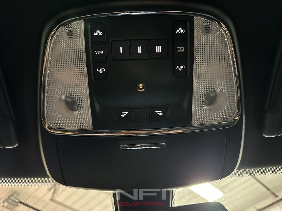 2018 Chrysler 300