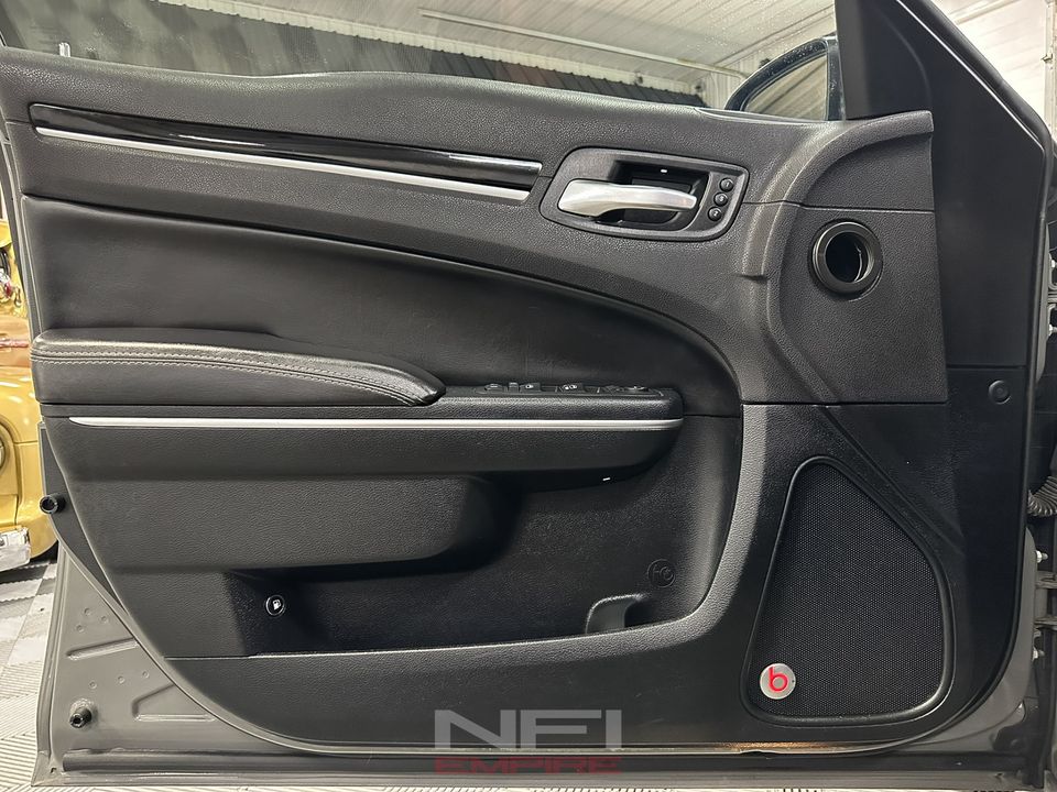 2018 Chrysler 300