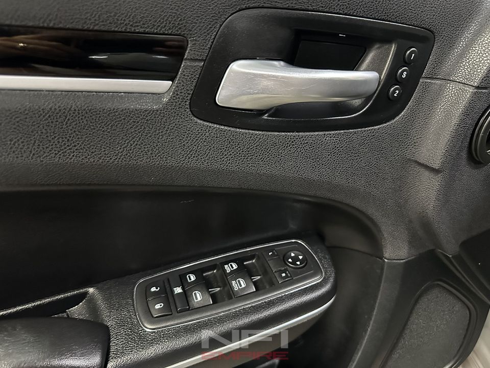 2018 Chrysler 300