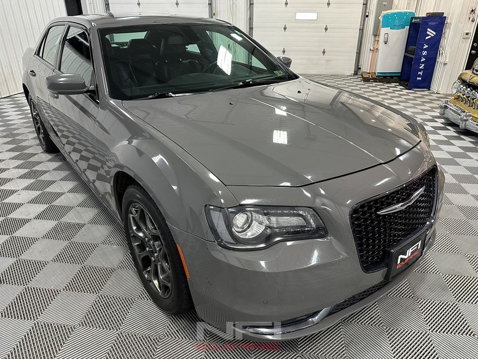 2018 Chrysler 300