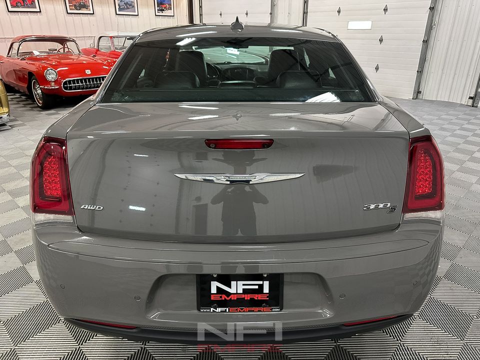 2018 Chrysler 300