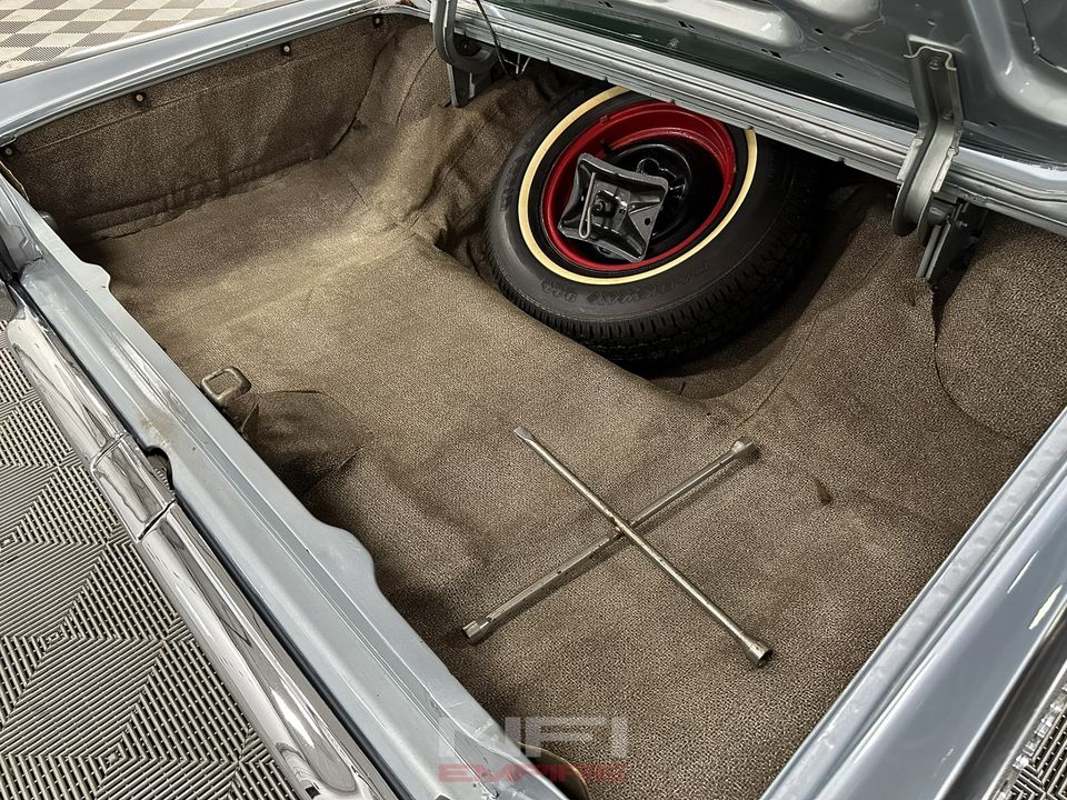 1963 Ford Thunderbird Landau 2D